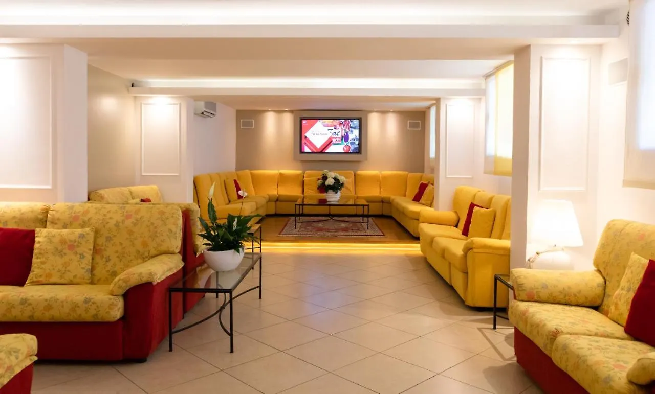 Hotel Imperia 리도 디 예솔로